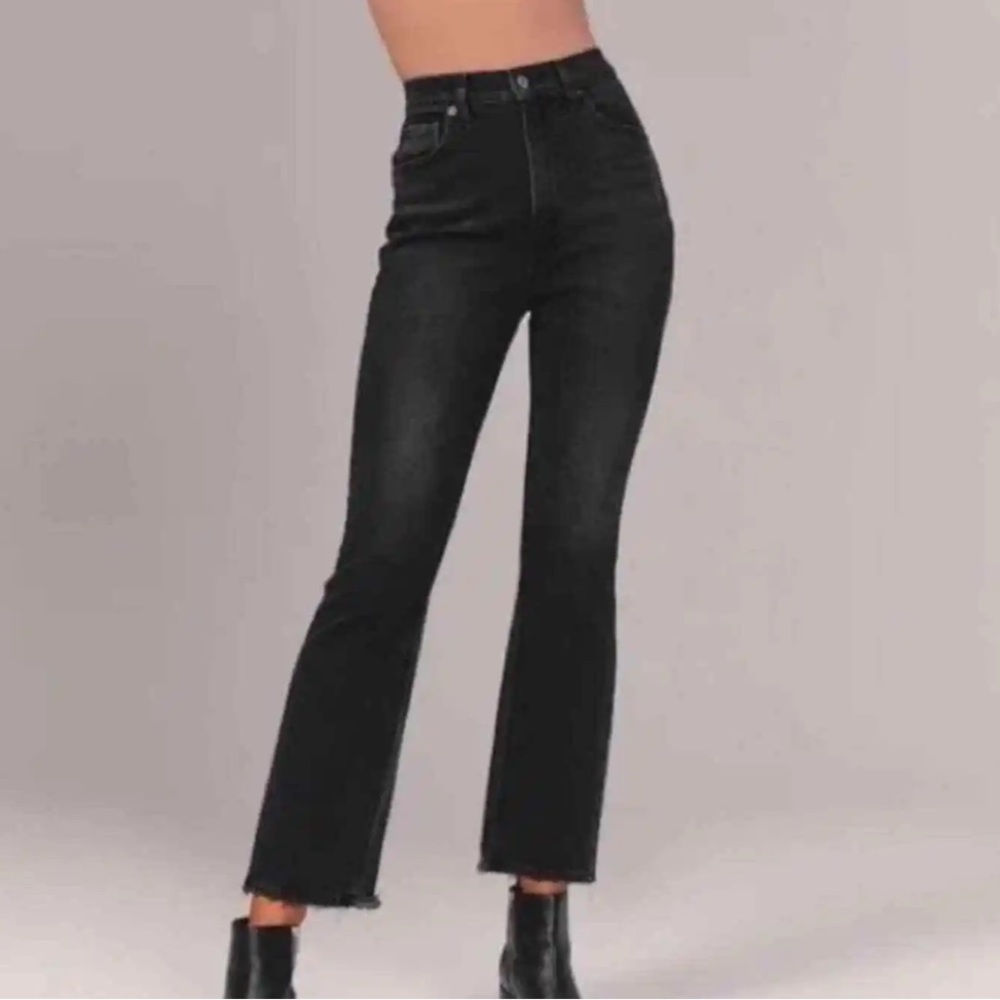 Abercrombie & Fitch The Kick Flare Ultra High Rise Sz 27